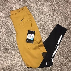 NWT Nike leggings